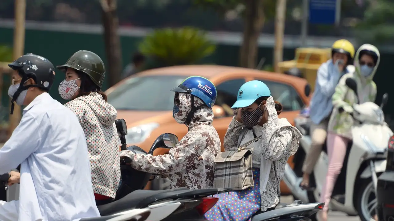هانوي و8 مناطق تواجه أشد موجة حر منذ بداية يونيو تصل لـ40 درجة مئوية